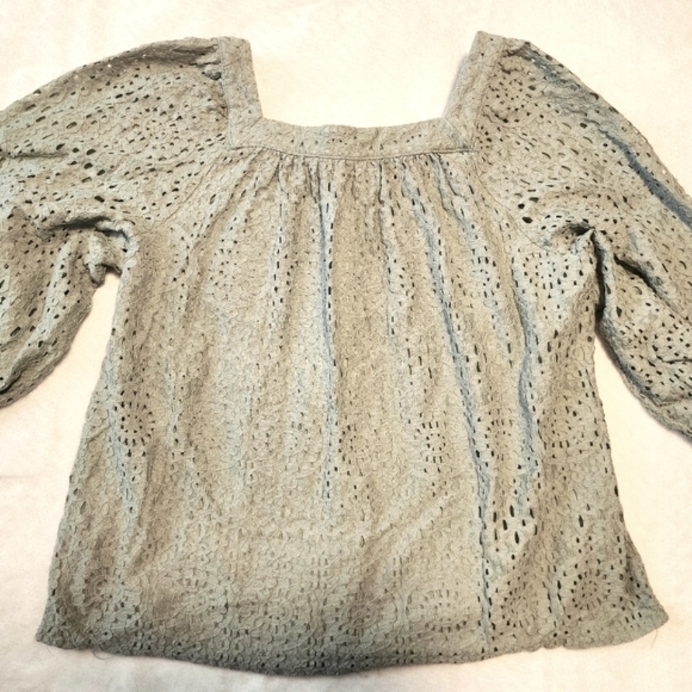 LC Lauren Conrad Light Sage Eyelet Peasant Blouse - Picture 2 of 3